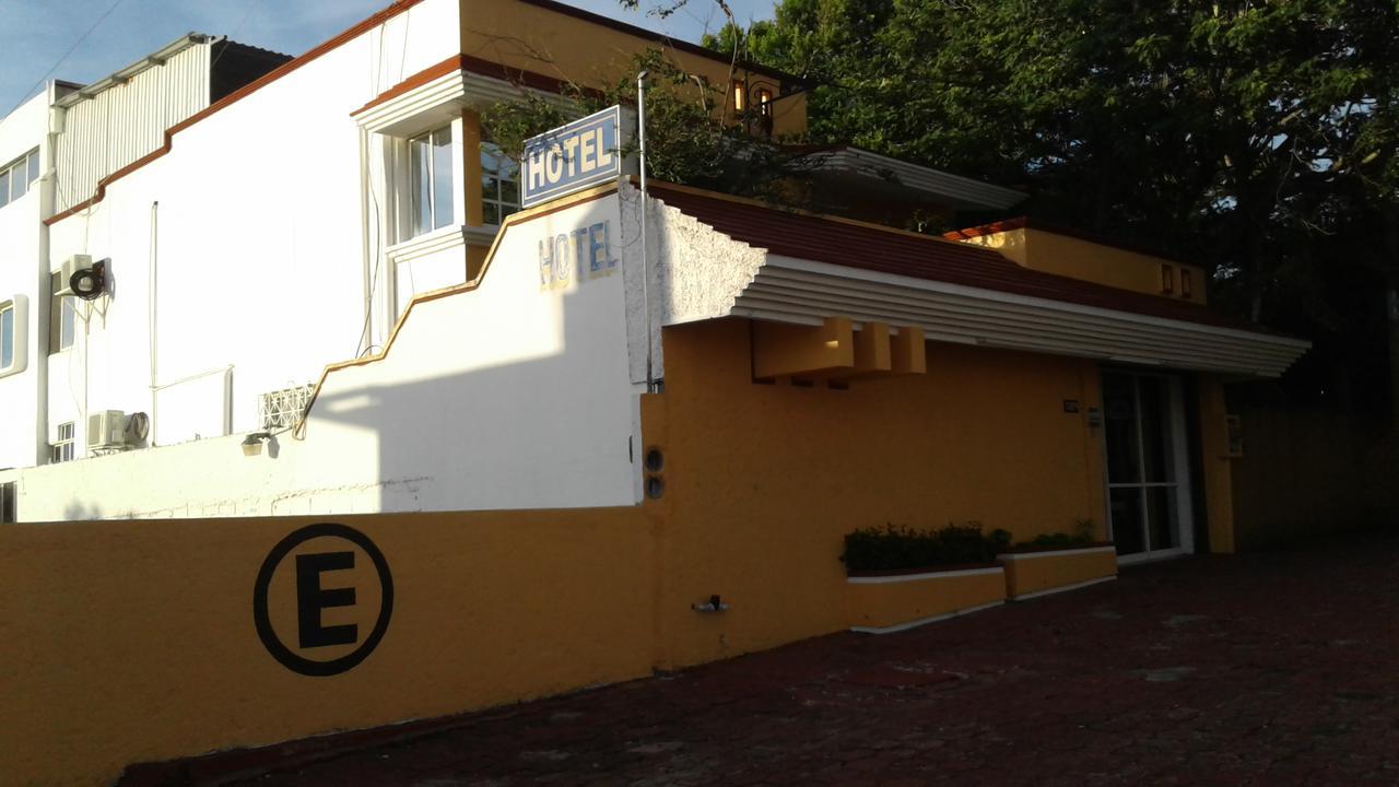 Hotel Posada Cancun 夸察夸尔科斯 外观 照片